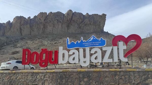 Tuzluca Tuz Mağaraları - İsakpaşa Sarayı Turu