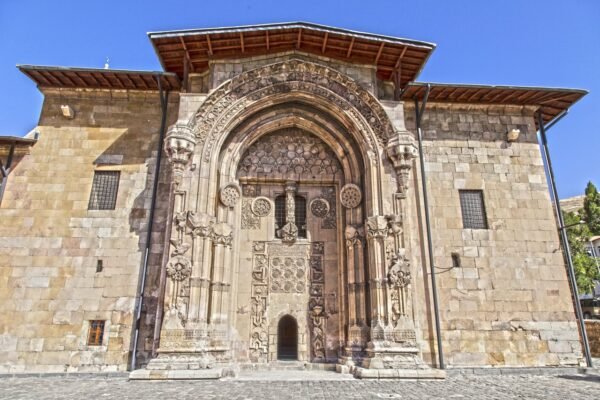 Sivas - Divriği - Kemaliye Turu